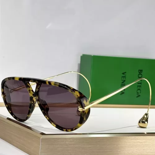 Bottega Veneta AAA Quality Sunglasses #1336735