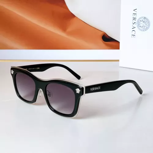Versace AAA Quality Sunglasses #1336883