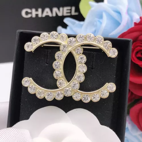 Cheap Chanel Brooches For Women #1336974 Replica Wholesale [$29.00 USD] [ITEM#1336974] on Replica Chanel Brooches