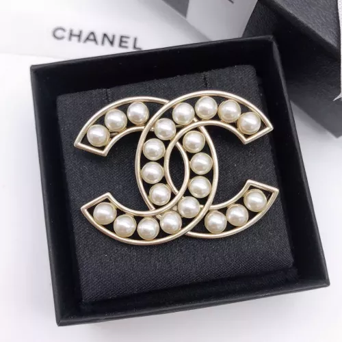 Cheap Chanel Brooches For Women #1336975 Replica Wholesale [$29.00 USD] [ITEM#1336975] on Replica Chanel Brooches