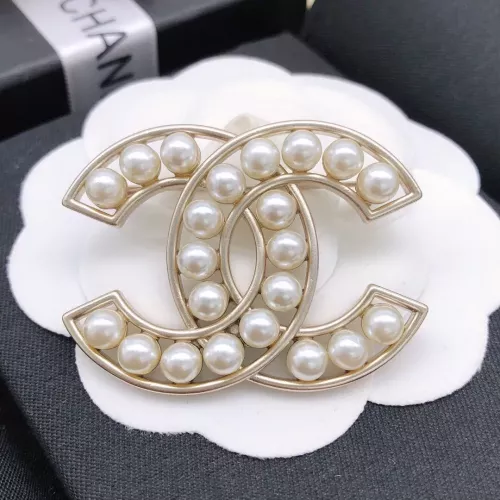 Cheap Chanel Brooches For Women #1336975 Replica Wholesale [$29.00 USD] [ITEM#1336975] on Replica Chanel Brooches