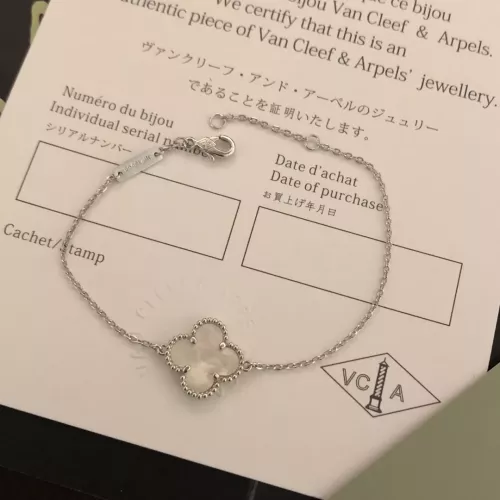Cheap Van Cleef &amp; Arpels Bracelets For Women #1337010 Replica Wholesale [$25.00 USD] [ITEM#1337010] on Replica Van Cleef &amp; Arpels Bracelets