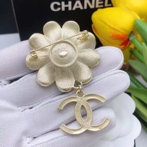 Cheap Chanel Brooches For Women #1337056 Replica Wholesale [$32.00 USD] [ITEM#1337056] on Replica Chanel Brooches