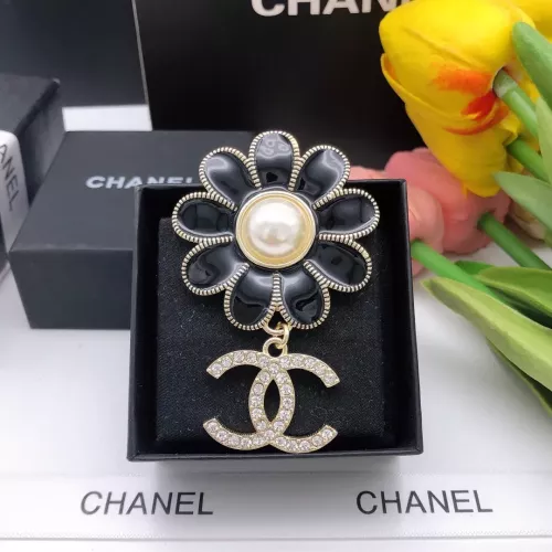 Cheap Chanel Brooches For Women #1337056 Replica Wholesale [$32.00 USD] [ITEM#1337056] on Replica Chanel Brooches