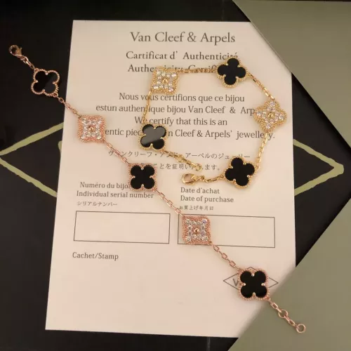 Cheap Van Cleef &amp; Arpels Bracelets For Women #1337060 Replica Wholesale [$36.00 USD] [ITEM#1337060] on Replica Van Cleef &amp; Arpels Bracelets