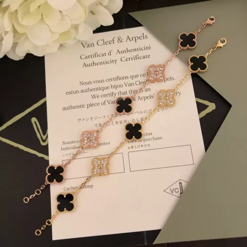 Cheap Van Cleef &amp; Arpels Bracelets For Women #1337060 Replica Wholesale [$36.00 USD] [ITEM#1337060] on Replica Van Cleef &amp; Arpels Bracelets