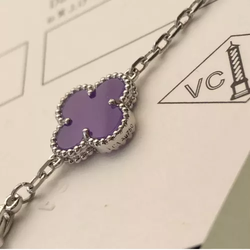 Cheap Van Cleef &amp; Arpels Bracelets For Women #1337091 Replica Wholesale [$38.00 USD] [ITEM#1337091] on Replica Van Cleef &amp; Arpels Bracelets