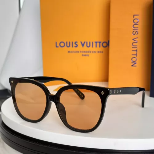 Louis Vuitton AAA Quality Sunglasses #1337122