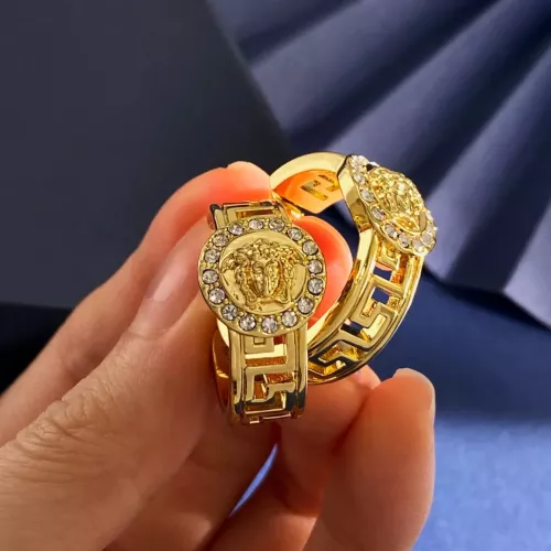 Cheap Versace Earrings For Women #1337206 Replica Wholesale [$29.00 USD] [ITEM#1337206] on Replica Versace Earrings