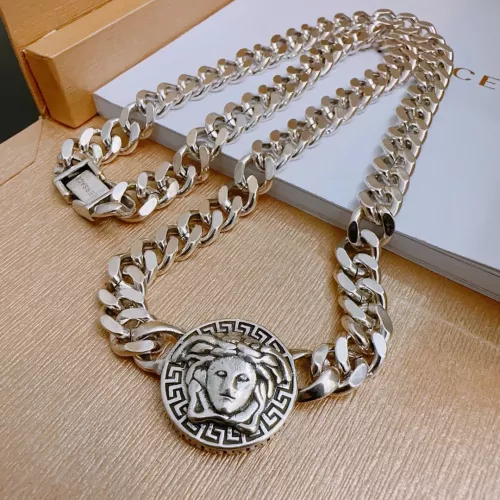 Cheap Versace Necklaces #1337218 Replica Wholesale [$48.00 USD] [ITEM#1337218] on Replica Versace Necklaces