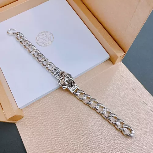 Cheap Versace Bracelets #1337219 Replica Wholesale [$60.00 USD] [ITEM#1337219] on Replica Versace Bracelets