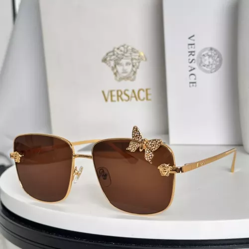 Versace AAA Quality Sunglasses #1337284