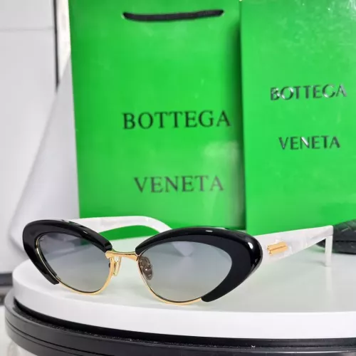 Bottega Veneta AAA Quality Sunglasses #1337324
