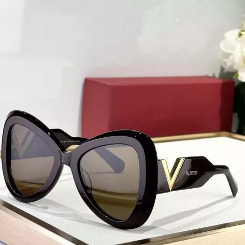 Valentino AAA Quality Sunglasses #1337392