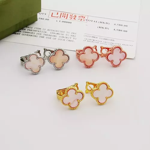 Cheap Van Cleef &amp; Arpels Earrings For Women #1337456 Replica Wholesale [$27.00 USD] [ITEM#1337456] on Replica Van Cleef &amp; Arpels Earrings