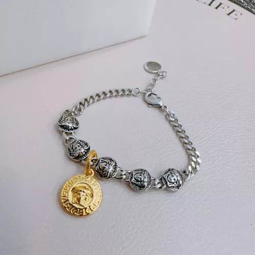 Versace Bracelets #1337505