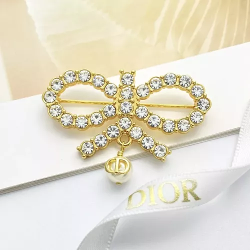 Cheap Christian Dior Brooches For Women #1337535 Replica Wholesale [$32.00 USD] [ITEM#1337535] on Replica Christian Dior Brooches