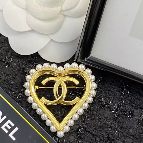Chanel Brooches For Women #1337544
