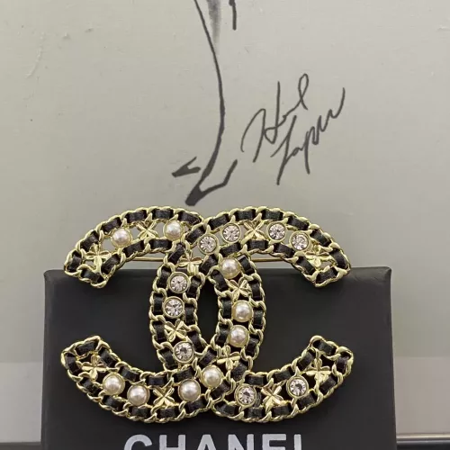 Cheap Chanel Brooches For Women #1337548 Replica Wholesale [$38.00 USD] [ITEM#1337548] on Replica Chanel Brooches