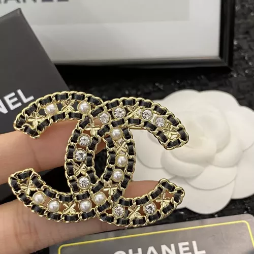 Cheap Chanel Brooches For Women #1337548 Replica Wholesale [$38.00 USD] [ITEM#1337548] on Replica Chanel Brooches