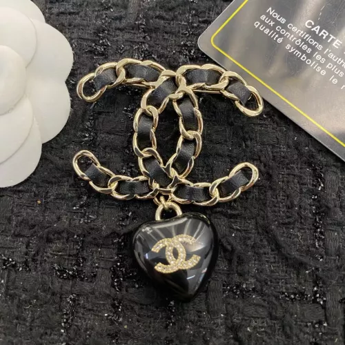 Chanel Brooches For Women #1337552