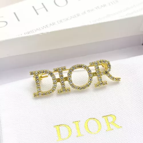 Cheap Christian Dior Brooches For Women #1337566 Replica Wholesale [$29.00 USD] [ITEM#1337566] on Replica Christian Dior Brooches