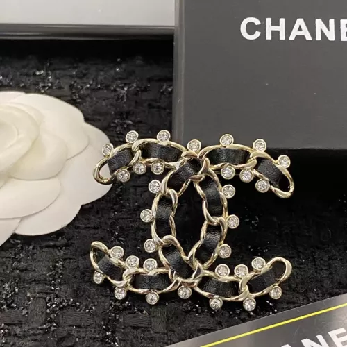 Chanel Brooches For Women #1337567