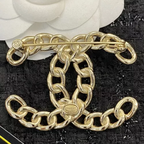 Cheap Chanel Brooches For Women #1337569 Replica Wholesale [$38.00 USD] [ITEM#1337569] on Replica Chanel Brooches