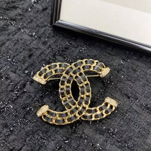 Chanel Brooches For Women #1337570