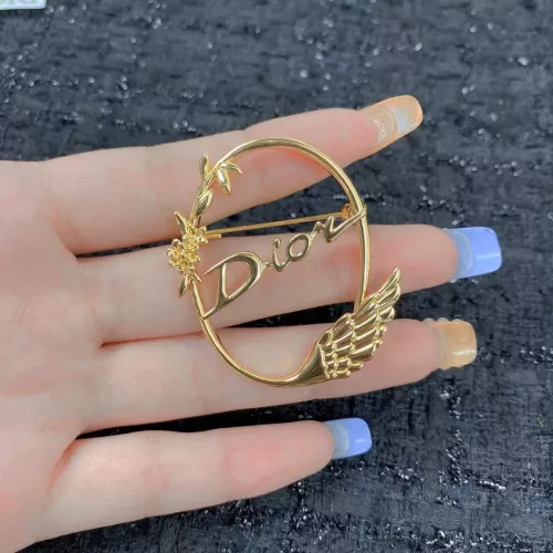 Cheap Christian Dior Brooches For Women #1337571 Replica Wholesale [$29.00 USD] [ITEM#1337571] on Replica Christian Dior Brooches