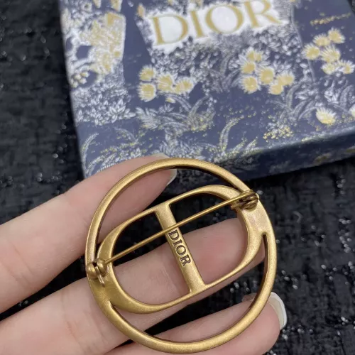 Cheap Christian Dior Brooches For Women #1337596 Replica Wholesale [$32.00 USD] [ITEM#1337596] on Replica Christian Dior Brooches