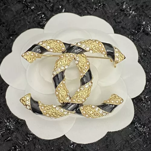 Chanel Brooches For Women #1337629