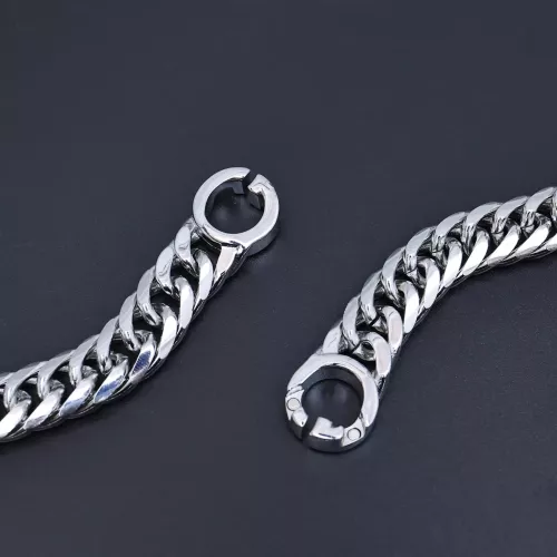 Cheap Gucci Bracelets #1337677 Replica Wholesale [$48.00 USD] [ITEM#1337677] on Replica Gucci Bracelets
