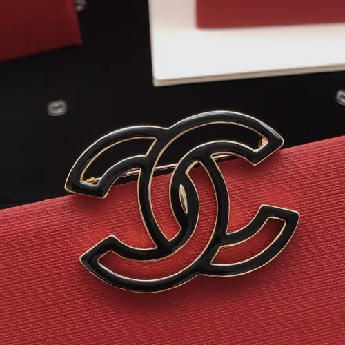 Chanel Brooches For Women #1337694