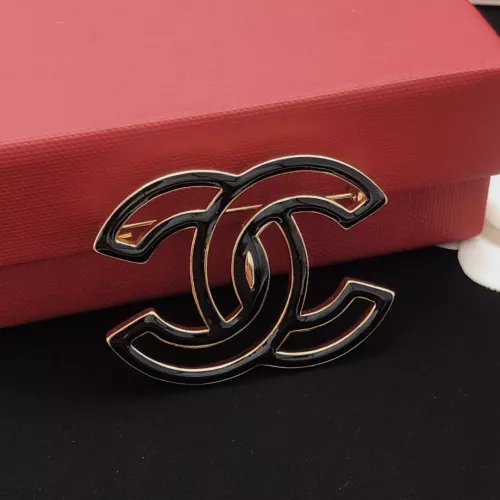 Cheap Chanel Brooches For Women #1337694 Replica Wholesale [$27.00 USD] [ITEM#1337694] on Replica Chanel Brooches