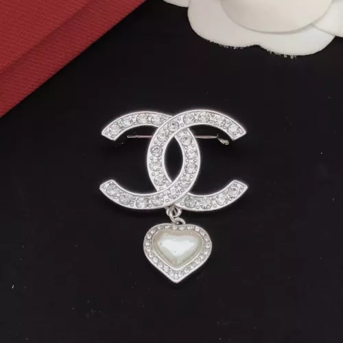 Cheap Chanel Brooches For Women #1337695 Replica Wholesale [$29.00 USD] [ITEM#1337695] on Replica Chanel Brooches