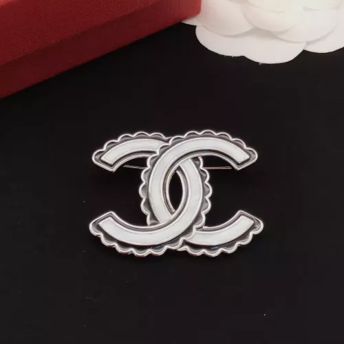 Cheap Chanel Brooches For Women #1337696 Replica Wholesale [$29.00 USD] [ITEM#1337696] on Replica Chanel Brooches