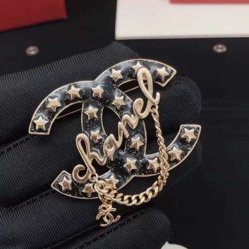 Cheap Chanel Brooches For Women #1337698 Replica Wholesale [$29.00 USD] [ITEM#1337698] on Replica Chanel Brooches