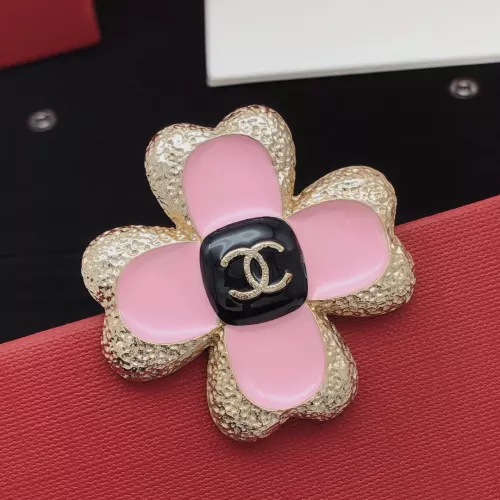 Chanel Brooches For Women #1337699