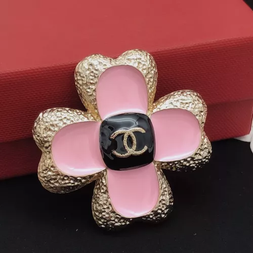 Cheap Chanel Brooches For Women #1337699 Replica Wholesale [$29.00 USD] [ITEM#1337699] on Replica Chanel Brooches