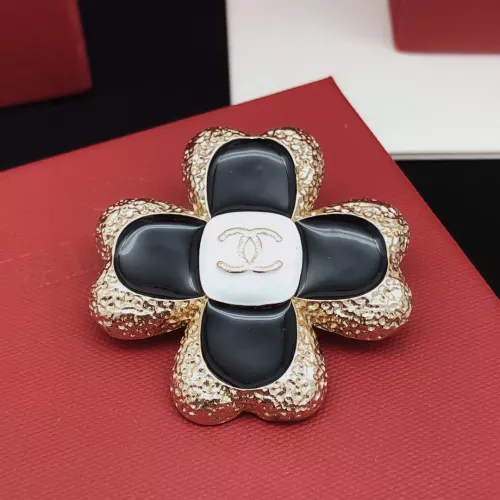 Cheap Chanel Brooches For Women #1337700 Replica Wholesale [$29.00 USD] [ITEM#1337700] on Replica Chanel Brooches