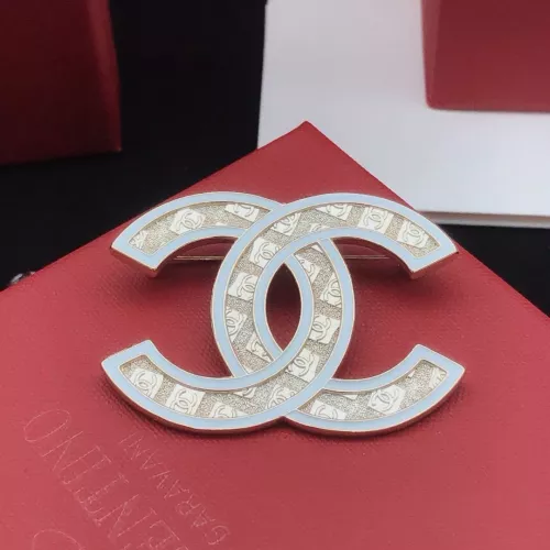 Cheap Chanel Brooches For Women #1337701 Replica Wholesale [$29.00 USD] [ITEM#1337701] on Replica Chanel Brooches