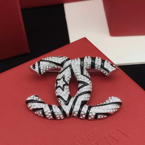 Cheap Chanel Brooches For Women #1337705 Replica Wholesale [$32.00 USD] [ITEM#1337705] on Replica Chanel Brooches