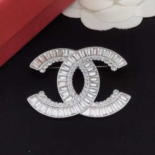 Cheap Chanel Brooches For Women #1337706 Replica Wholesale [$32.00 USD] [ITEM#1337706] on Replica Chanel Brooches