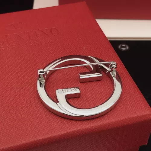 Cheap Gucci Brooches For Women #1337712 Replica Wholesale [$27.00 USD] [ITEM#1337712] on Replica Gucci Brooches