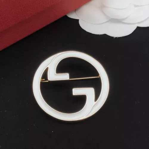 Cheap Gucci Brooches For Women #1337713 Replica Wholesale [$27.00 USD] [ITEM#1337713] on Replica Gucci Brooches