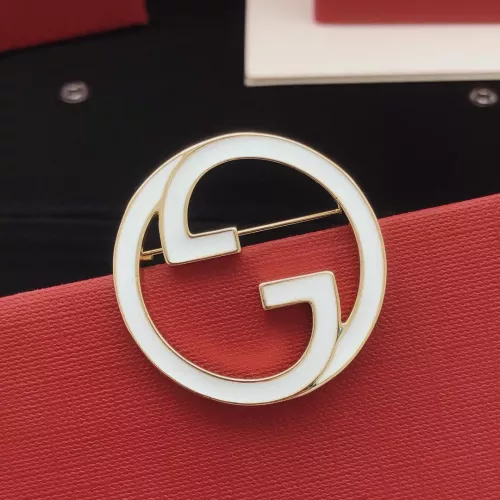 Cheap Gucci Brooches For Women #1337713 Replica Wholesale [$27.00 USD] [ITEM#1337713] on Replica Gucci Brooches