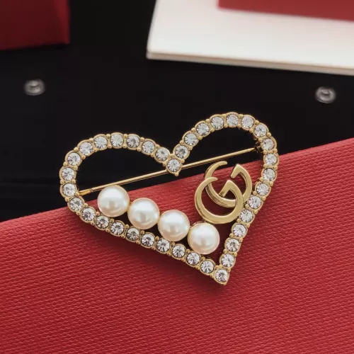 Cheap Gucci Brooches For Women #1337714 Replica Wholesale [$29.00 USD] [ITEM#1337714] on Replica Gucci Brooches