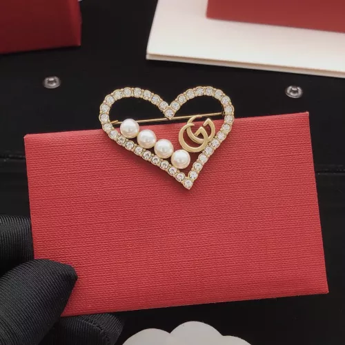 Cheap Gucci Brooches For Women #1337714 Replica Wholesale [$29.00 USD] [ITEM#1337714] on Replica Gucci Brooches