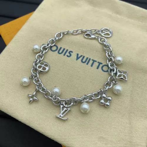 Louis Vuitton LV Bracelets For Women #1338160